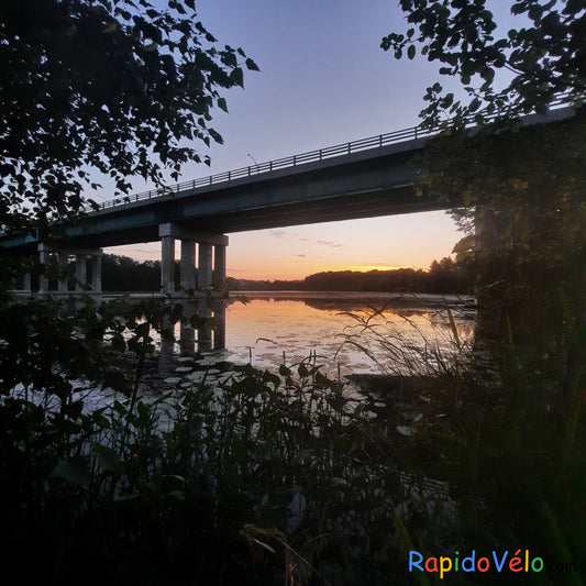 2023-08-24 05:59 Le Pont Jacques-Cartier (Vue K1)