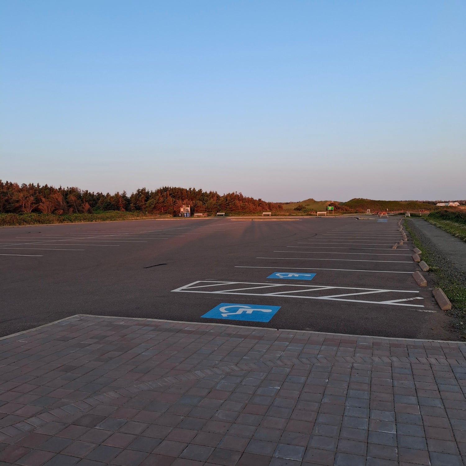 Cavendish Cliffs Parking Lot