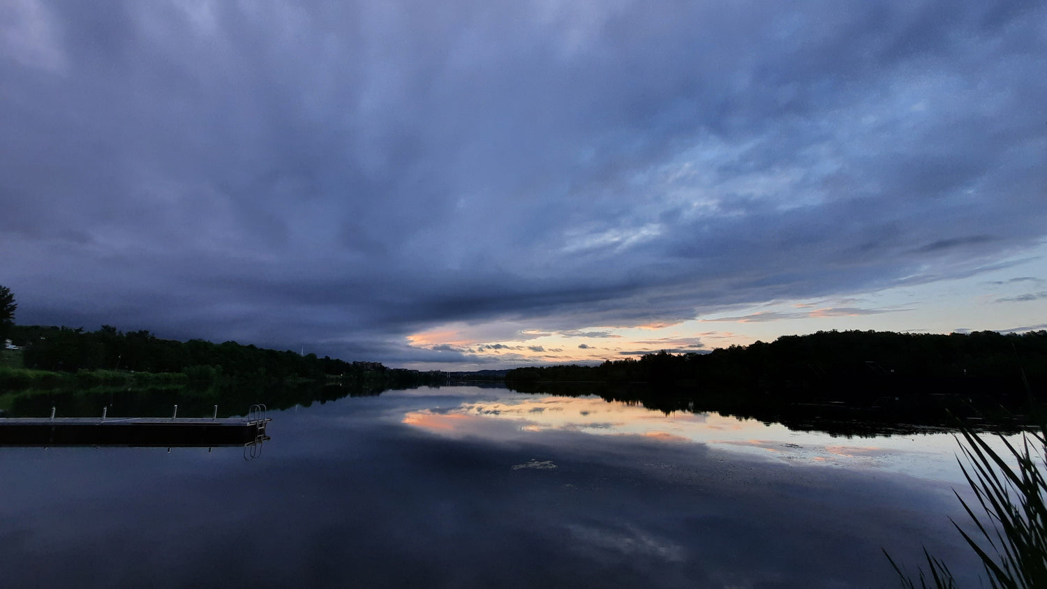 Aube Lac Des Nations Du 15 Juin 2021 (Vue Q1) 5H16