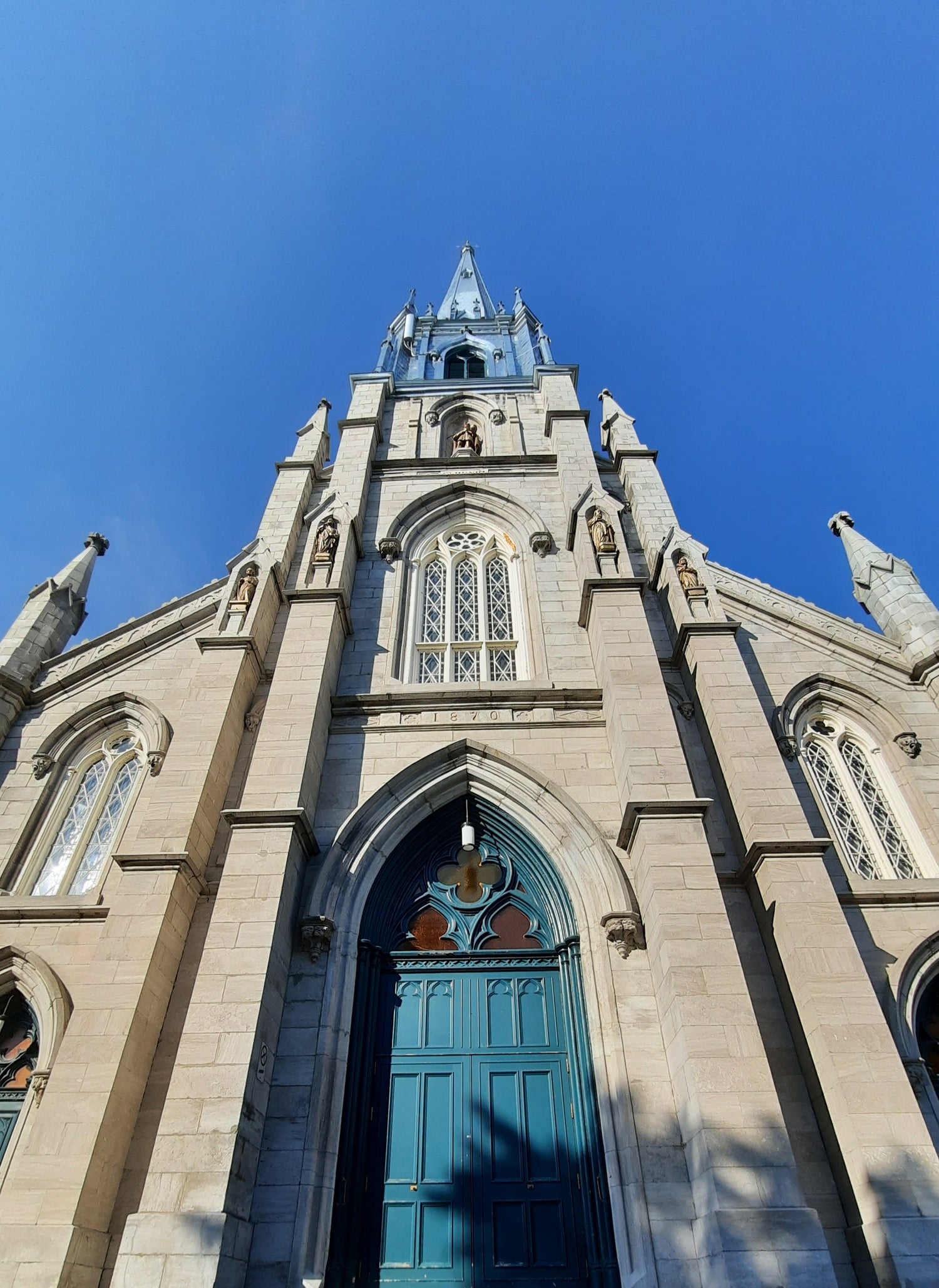 Une Machine À Voyager Dans Le Temps 27 Juin 2021 (Jour 5) Église Ciel Bleu--- Que La Vie Vous