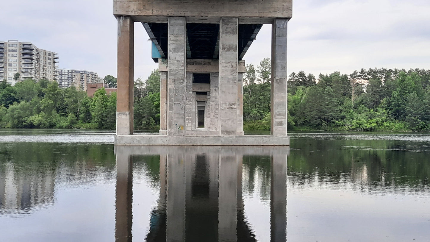 Sherbrooke 13 Juillet 2021 (Vue Spn) Rivière Magog Et Sous Le Pont Jacques Cartier 6H47 Cliquez