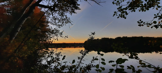 Crepuscule Du 6 Octobre 2021 18H03 (Vue 0) Rivière Magog À Sherbrooke. Pont Jacques Cartier.