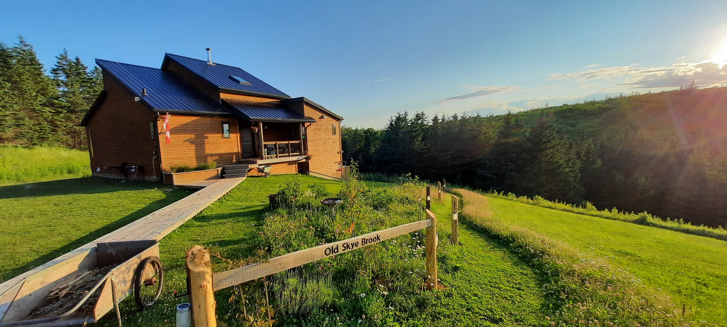 Old Skye Brook - North Wiltshire Airbnb Pei