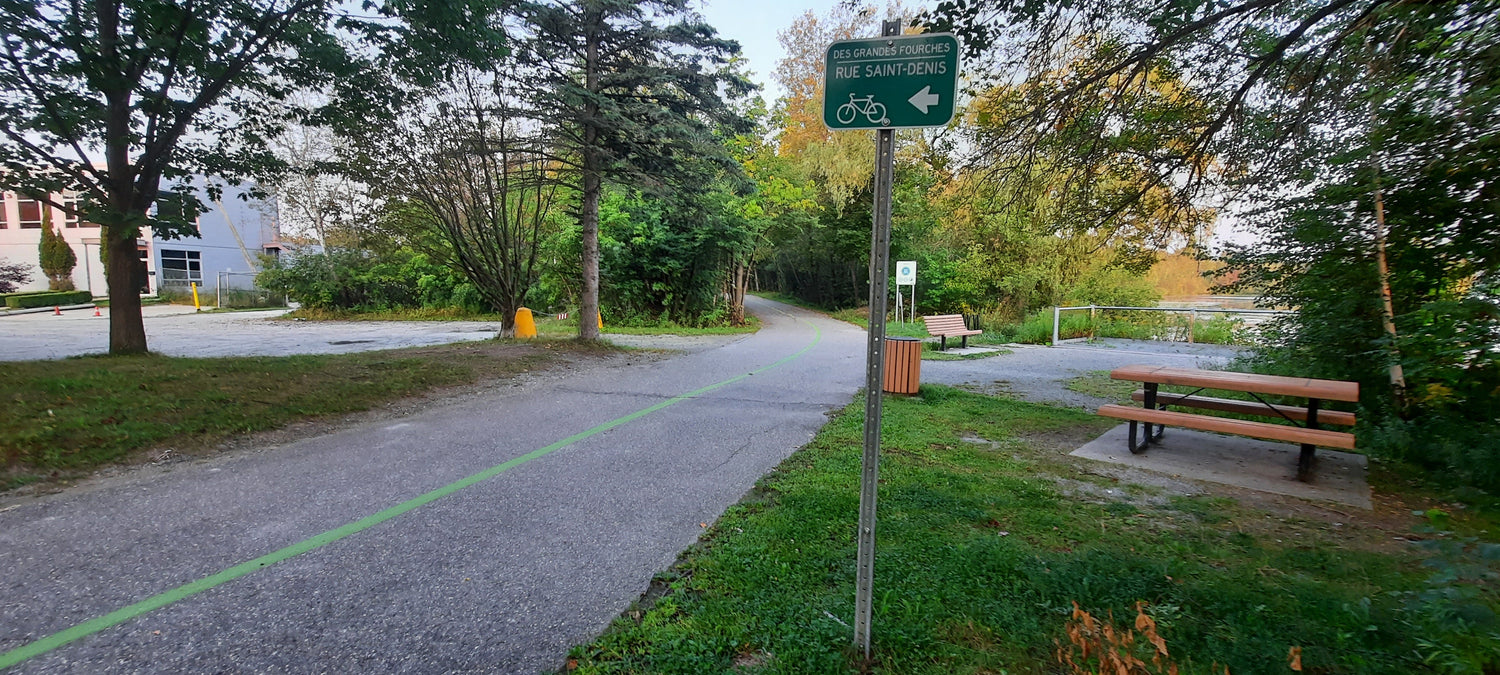 Piste Cyclable Des Grandes-Fourches À Sherbrooke (Vue T2) Cliquez Pour Voir Les 3 Photos.