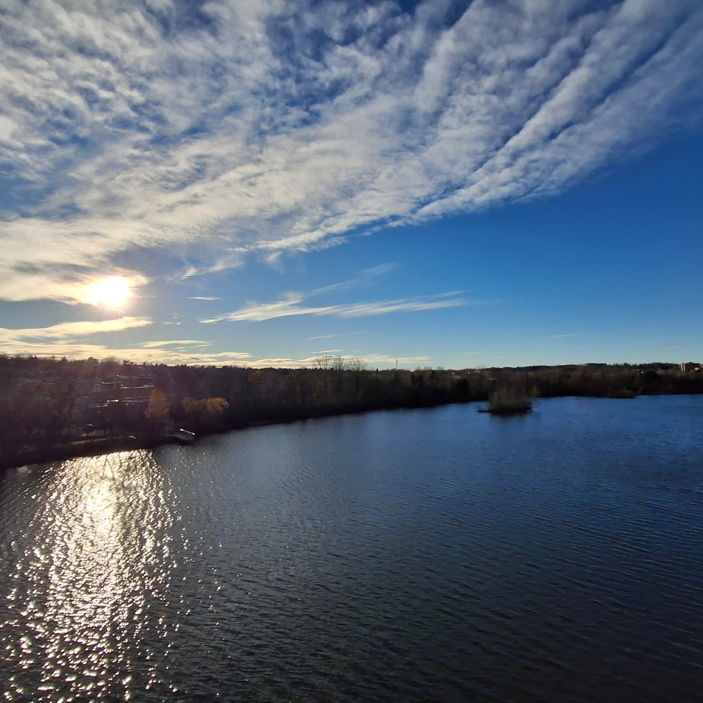 2024-11-16 15:04 Sur le pont (Vue SUREO)