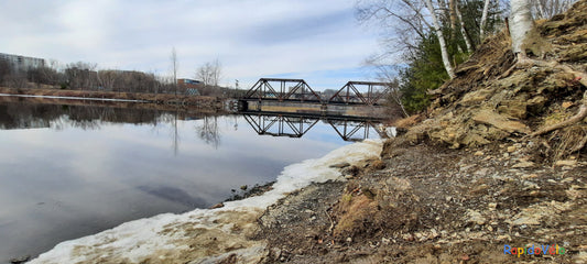 La Chaleur Du 23 Mars 2022 Et Le Pont Noir De Sherbrooke (Vue 1)
