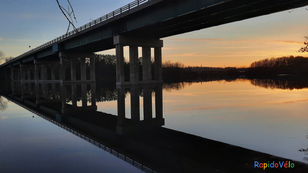 Le Pont Jacques Cartier À L’aube