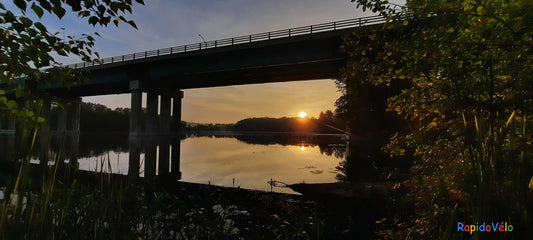Soleil Du 20 Août 2021 (Vue K1) 6H22 Pont Jacques Cartier De Sherbrooke Et Rivière Magog