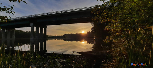 Soleil Du 20 Août 2021 (Vue K1) 6H28 Pont Jacques Cartier De Sherbrooke Et Rivière Magog