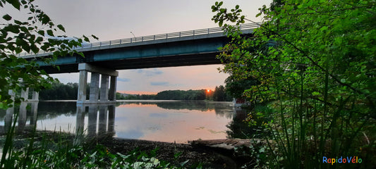 Soleil Du 25 Août 2021 6H24 (Vue K1) Pont Jacques Cartier De Sherbrooke Et Rivière Magog