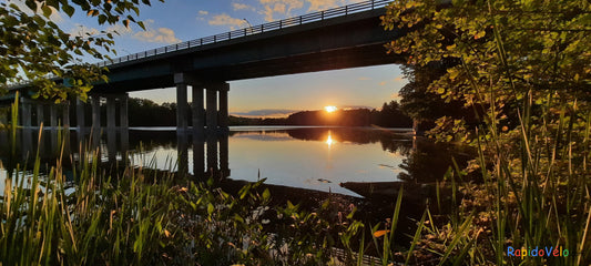 Soleil Et Pont Jacques Cartier De Sherbrooke 3 Août 2021 6H02 (Vue K1)