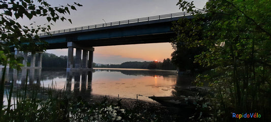 Trouve Le Soleil Du 21 Août 2021 (Vue T1) 6H25 Pont Jacques Cartier De Sherbrooke Et Rivière Magog